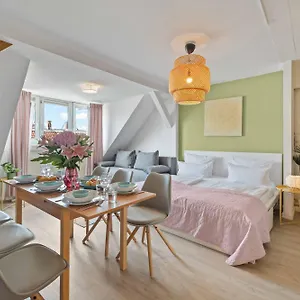  Apartment 33 Abcd Alexanderplatz Germany
